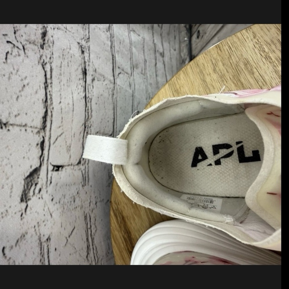 SALE | APL Streamline Women's 9 Cherry Blossom LE Running Shoes - Picture 9 of 13